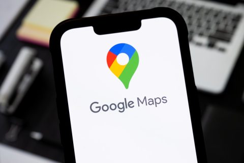 Google Maps внедряет ИИ для создания подписей к фотографиям