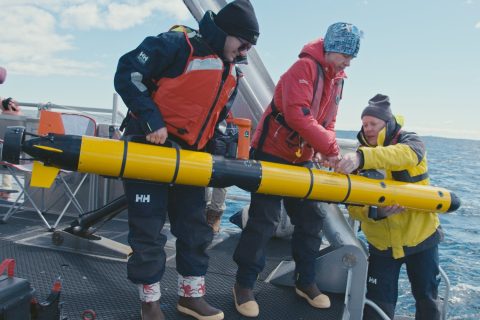 Autonomous underwater vehicles optimize diver operations